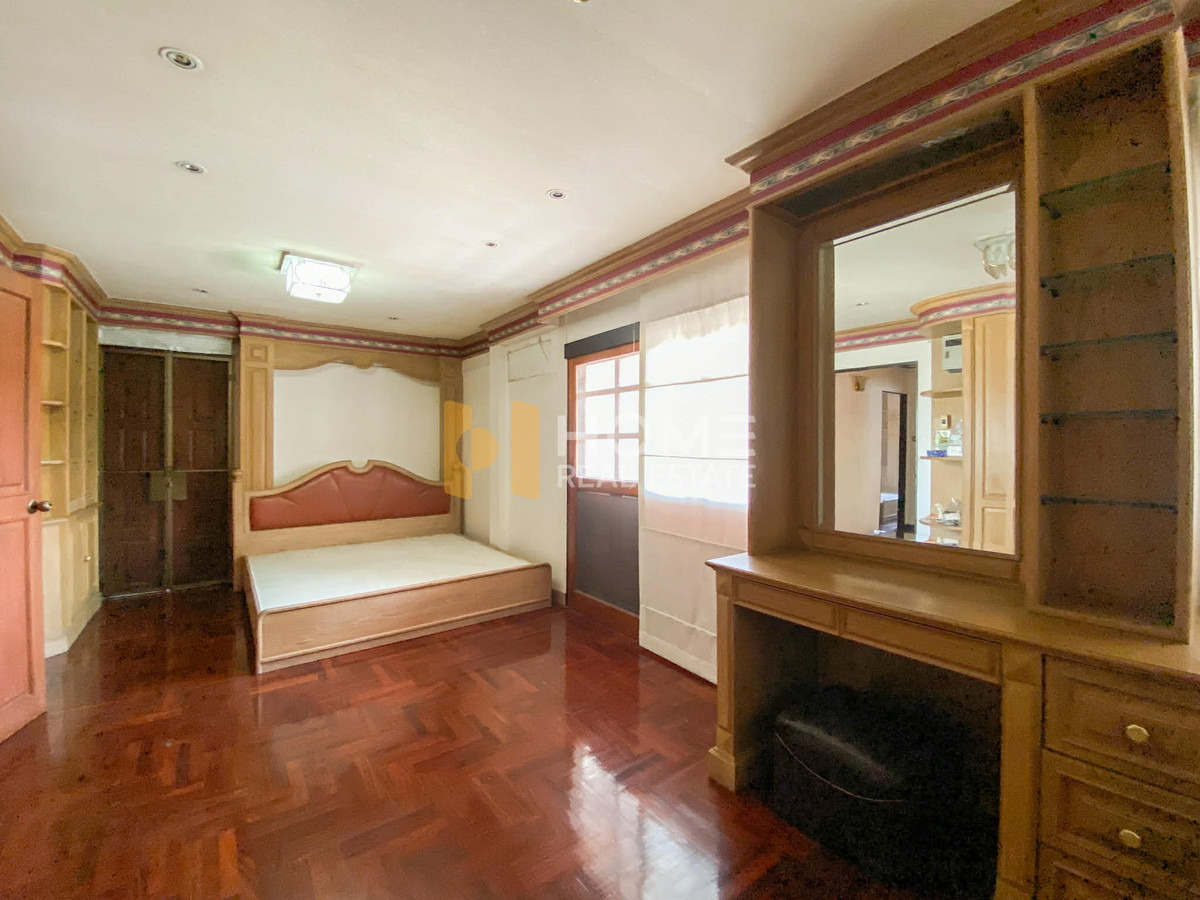 ขายบ้านบางแค เพชรเกษม : บ้านเดี่ยว หมู่บ้านเพชรเกษม 3 / 4 ห้องนอน (ขาย), Single house Phetkasem Village 3 / 4 Bedrooms (FOR SALE) BALL274