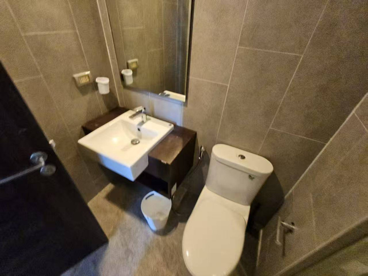 For RentCondoSukhumvit, Asoke, Thonglor : Condo for rent C Ekkamai, fully furnished condo, ready to move in, close to BTS Ekkamai and many department stores!!