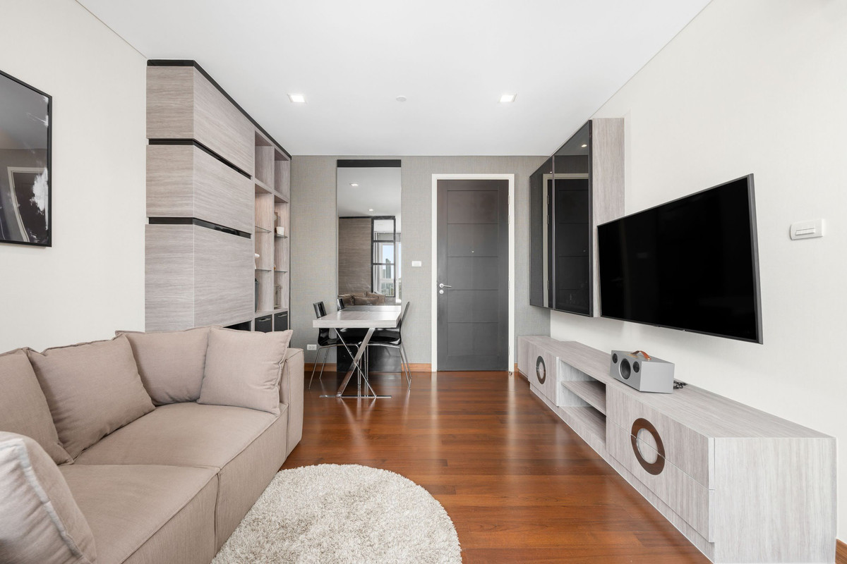 ให้เช่าคอนโดสุขุมวิท อโศก ทองหล่อ : ให้เช่าด่วน! Ivy Thonglor พร้อมเข้าอยู่! ห้องสวย ครัวแยก ใกล้ BTS ทองหล่อ