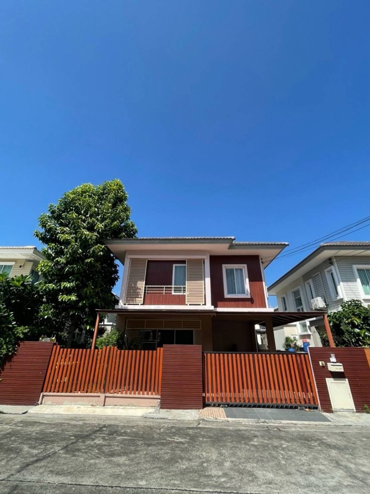 For RentHouseNonthaburi, Bang Yai, Bangbuathong : Townhome for rent, Pruksa Village Scenery 28 Bang Yai, near Central Westgate, only 5 minutes.