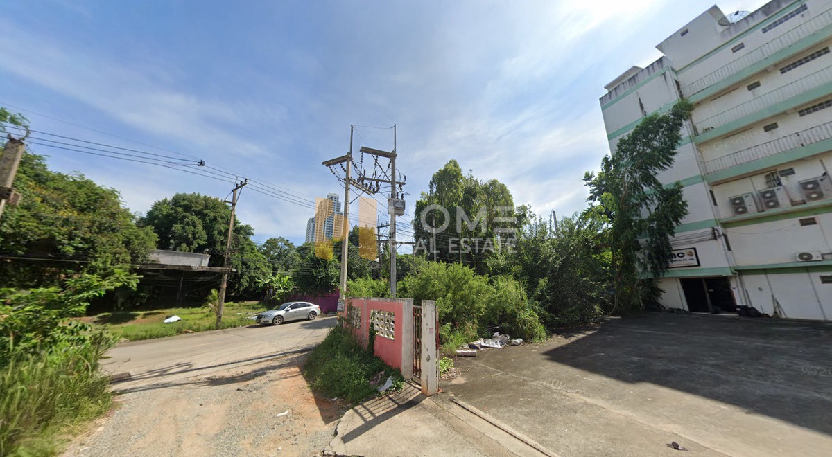 Shop HouseSriracha Laem Chabang Ban Bueng : Commercial building 4 units Sriracha Chonburi / 6 floors (for sale), Commercial building 4 units Sriracha Chonburi / 6 - Storey (FOR SALE) YEAN132