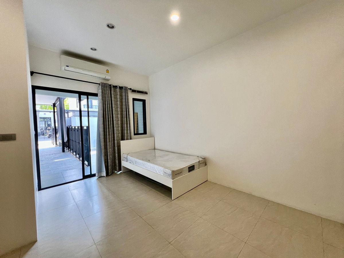 ขายนวมินทร์ รามอินทรา : ขายด่วน บ้านแฝดหรู 3 ชั้น Eton Residence เกษตร–นวมินทร์ – รามอินทรา | บ้านใหม่ไม่เคยเข้าอยู่ | ตกแต่งบิวอินกว่า 3 ล้านบาท