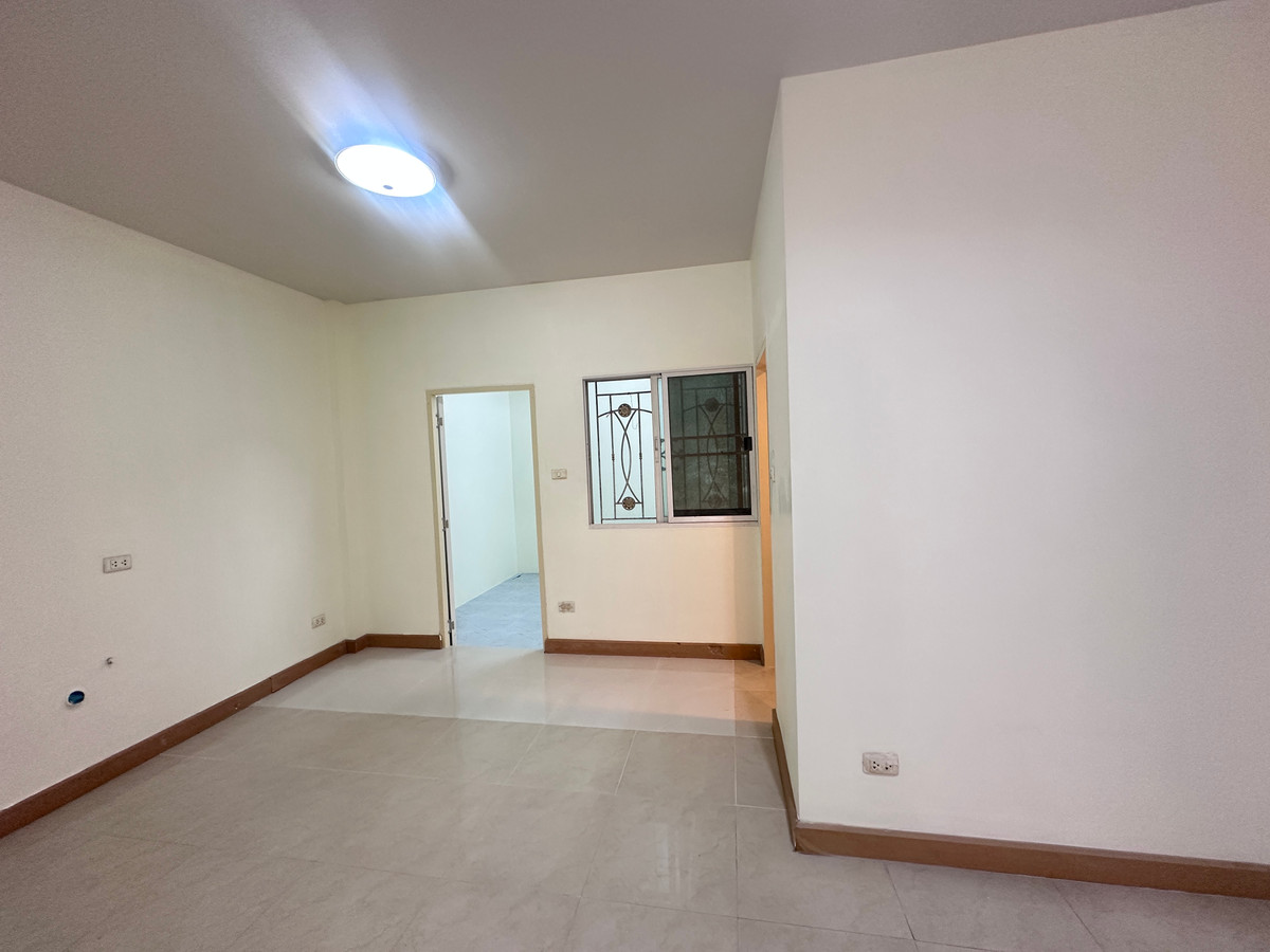 ขายทาวน์โฮมพระราม 5 ราชพฤกษ์ บางกรวย : ปริญลักษณ์ ไลท์ วงแหวนสาทร / 3 ห้องนอน (ขาย), Prinyalucklight Wongwan Sathorn / 3 Bedrooms (FOR SALE) BALL273