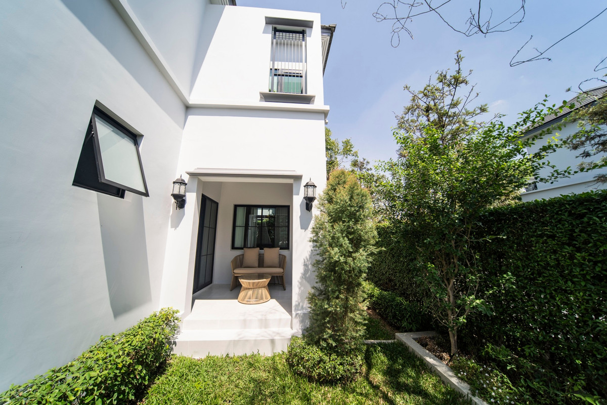 For SaleHousePattanakan, Srinakarin : Nantawan Rama 9 - New Krungthepkretha / 4 Bedrooms (FOR SALE) BZD150