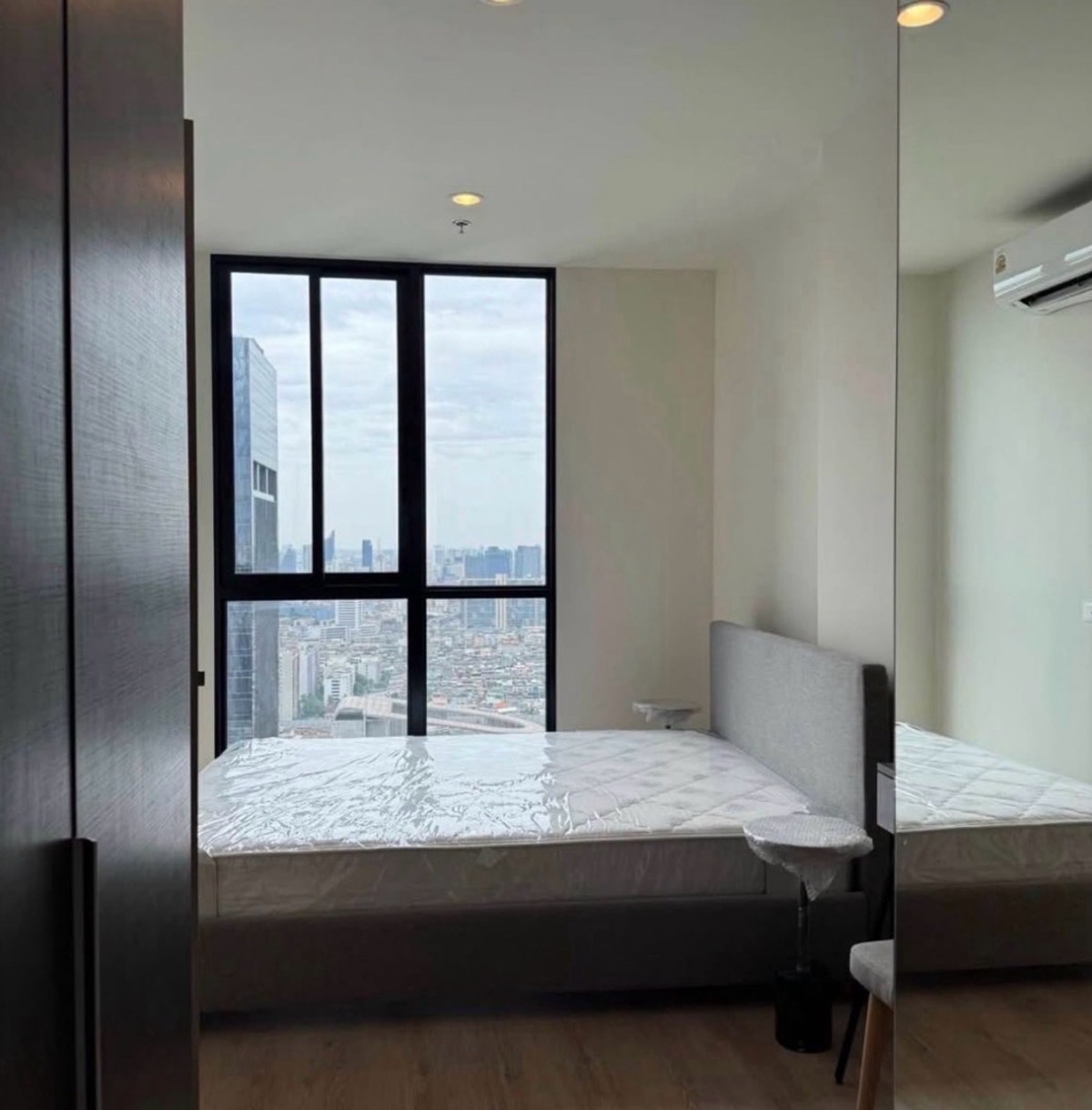 ขายดาวน์คอนโดพระราม 9 เพชรบุรีตัดใหม่ RCA : ขายดาวน์ขาดทุน Nue District R9 ☎️ 0912322009