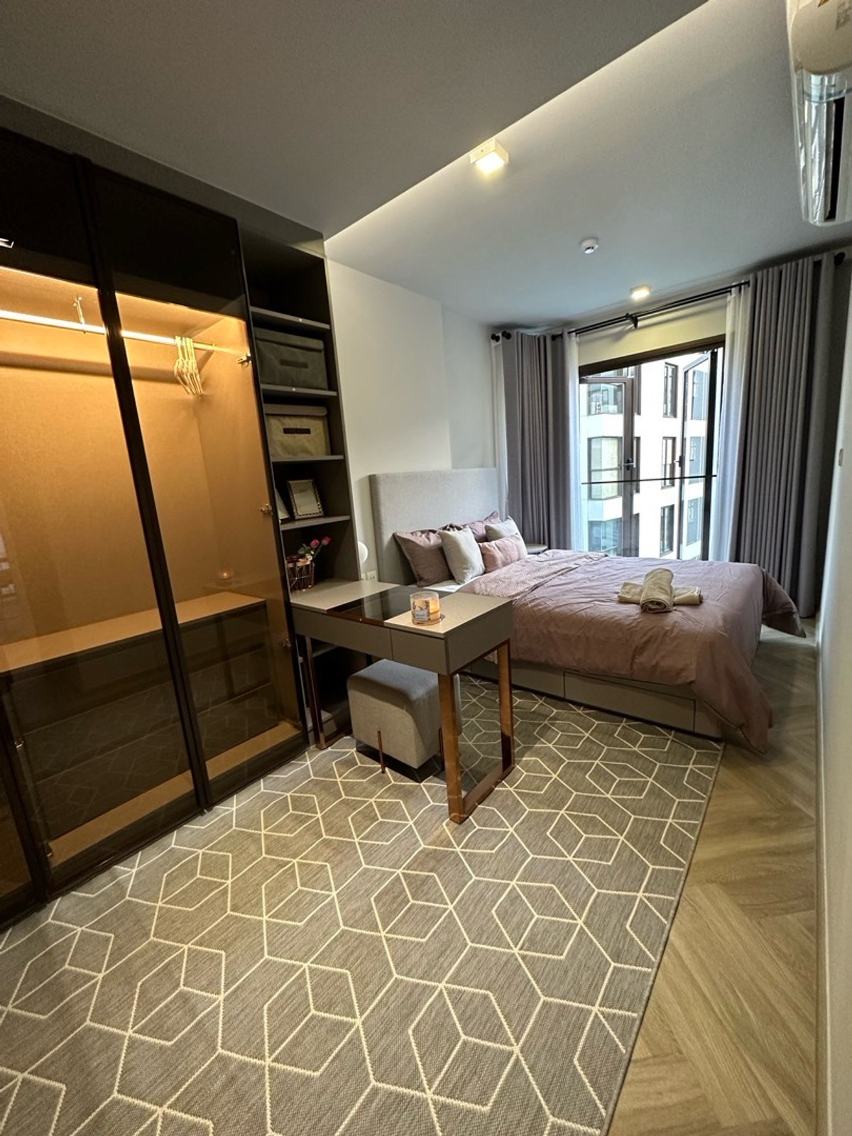For RentCondoSukhumvit, Asoke, Thonglor : 🔥For Rent Now🔥 Chapter Thonglor 25, spacious 2-bedroom unit, beautifully decorated, fully furnished and ready to move in. Near BTS Thonglor.