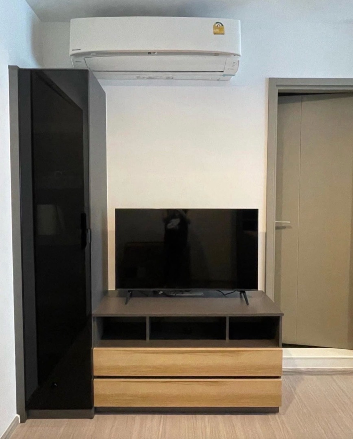 ให้เช่าคอนโดพระราม 9 เพชรบุรีตัดใหม่ RCA : #Z4865💥 060369 🔥ให้เช่าคอนโด Life Asoke Hype