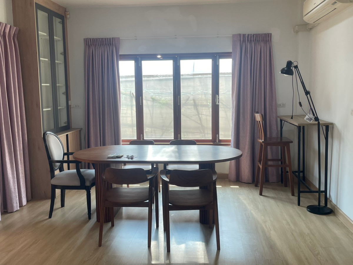 บ้านพัฒนาการ ศรีนครินทร์ : ขายบ้าน!! หมู่บ้าน Le Neo 2 (เลอนีโอ 2) ใกล้ BTS ศรีนครินทร์