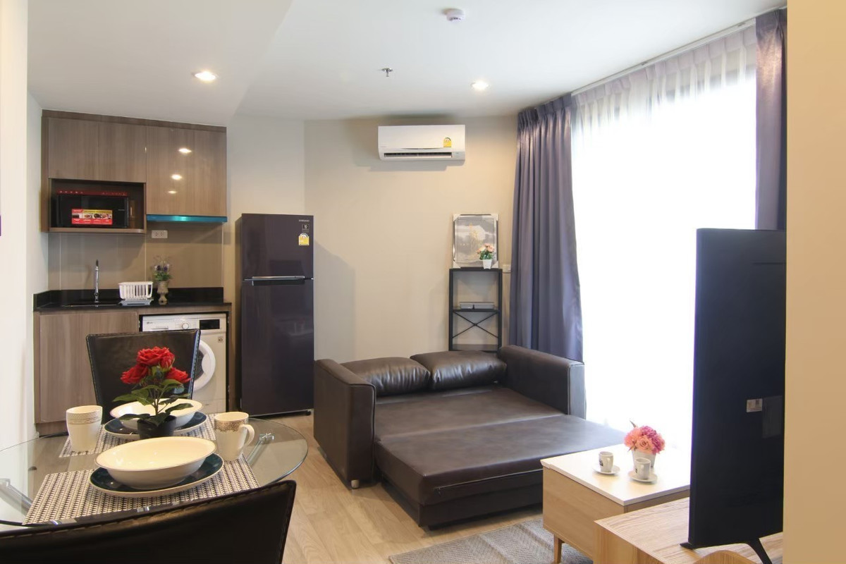 For RentCondoBangna, Bearing, Lasalle : Condo for Rent: Ideo Mobi Sukhumvit East Point Near BTS Bang Na (approx. 250 meters)