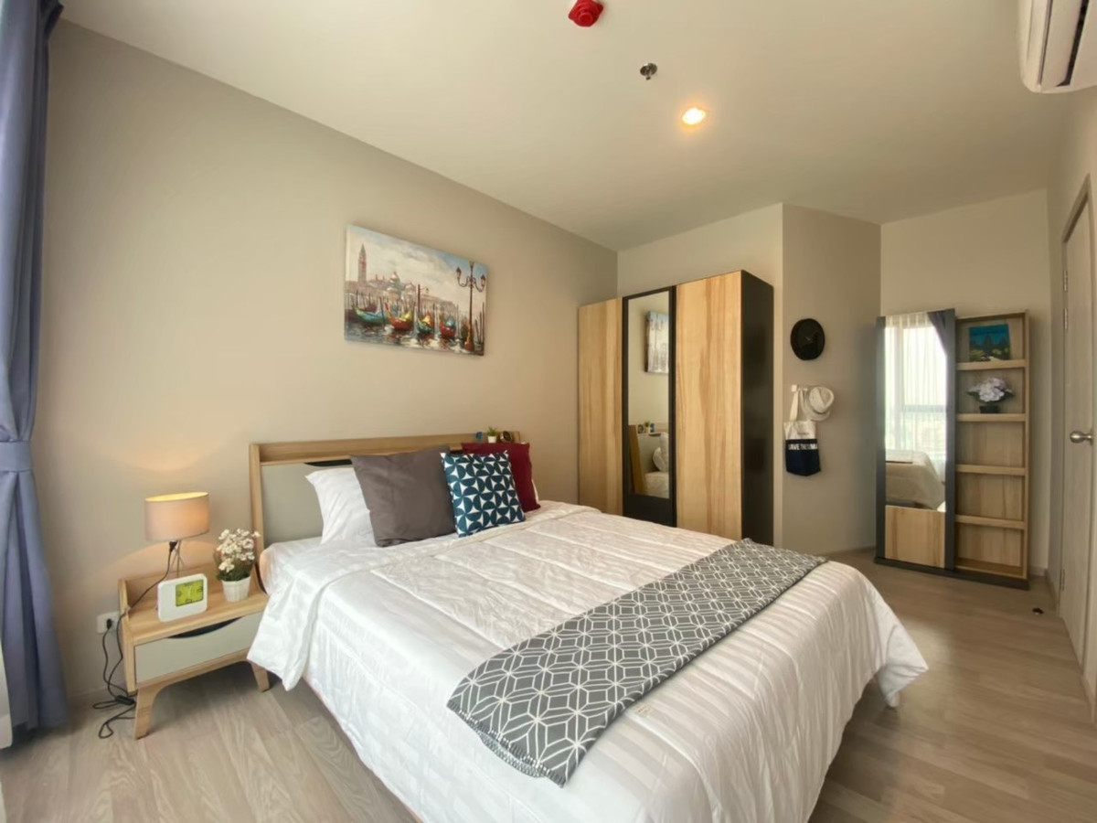 For RentCondoBangna, Bearing, Lasalle : Condo for Rent: Ideo Mobi Sukhumvit East Point Near BTS Bang Na (approx. 250 meters)