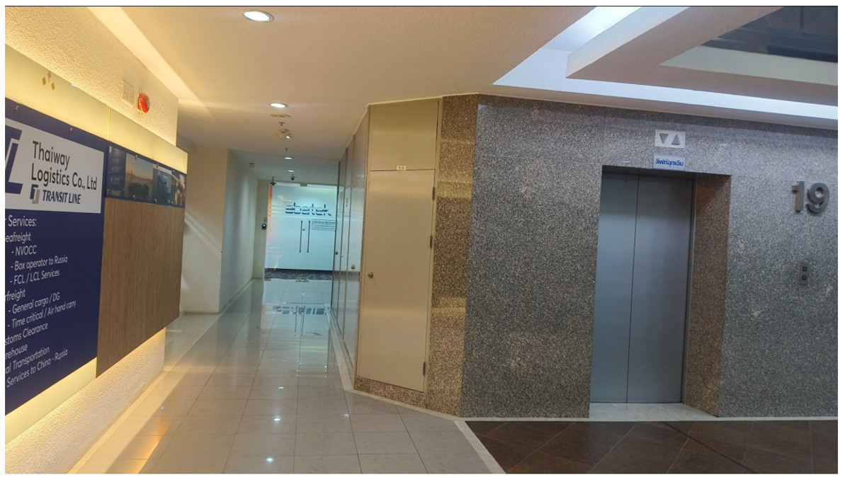 For RentOfficeBangna, Bearing, Lasalle : Office for rent/sale, Central City Tower Building. (next to Central Bangna Department Store) Area size: 186 sq m. Floor: 19