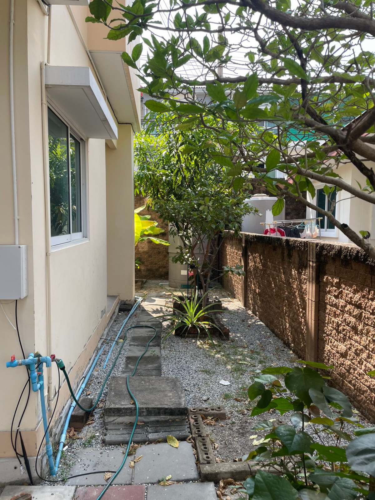 บ้านพัฒนาการ ศรีนครินทร์ : ขายบ้าน!! หมู่บ้าน Le Neo 2 (เลอนีโอ 2) ใกล้ BTS ศรีนครินทร์