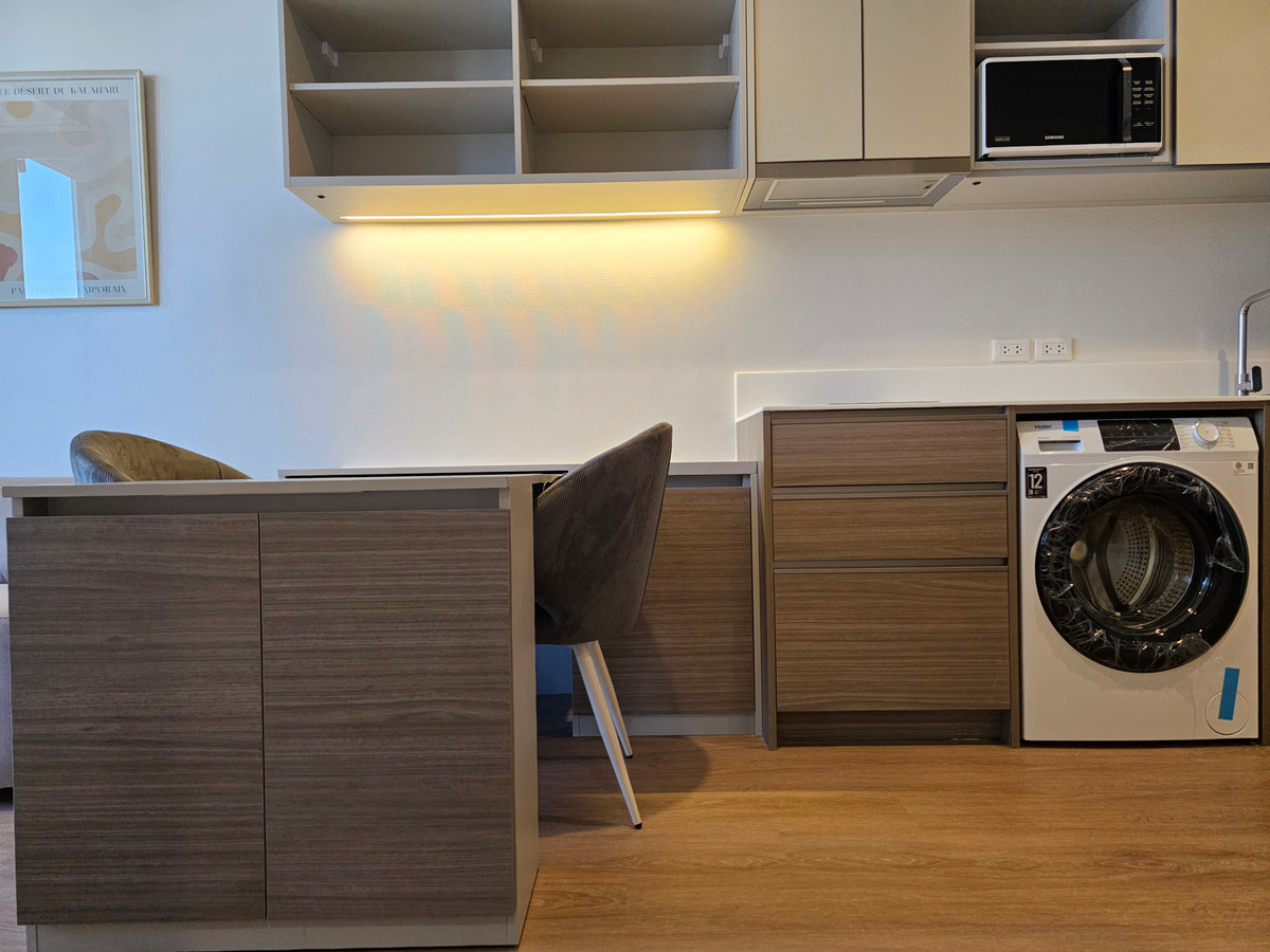 For RentCondoSathorn, Narathiwat : ดิ อิสระ สาทร  ให้เช่า 1+1 นอน 1 น้ำ พื้นที่ 37 ตรม  28,000 บาท สนใจโทร น้อง 096-2615656 พร้อมให้นัดหมายเข้าชมทุกวัน  The Issara Sathorn for RENT 1bed Plus 1 bath 37 Sq,m price 28,000 Baht   call Nong 096-2615656 Ready to touring everyday   ห้องกว้าง 37 ต