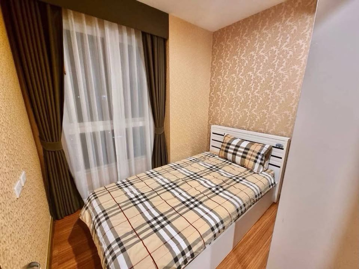 For RentCondoRatchadapisek, Huaikwang, Suttisan : ✨ ให้เช่า คอนโด Diamond Ratchada 12 
(B6902055) 
ใกล้ MRT ห้วยขวาง เดินเพียง 200 เมตร

💰 ค่าเช่า 29,000 บาท / เดือน
(รวมค่าส่วนกลาง + ที่จอดรถแล้ว)