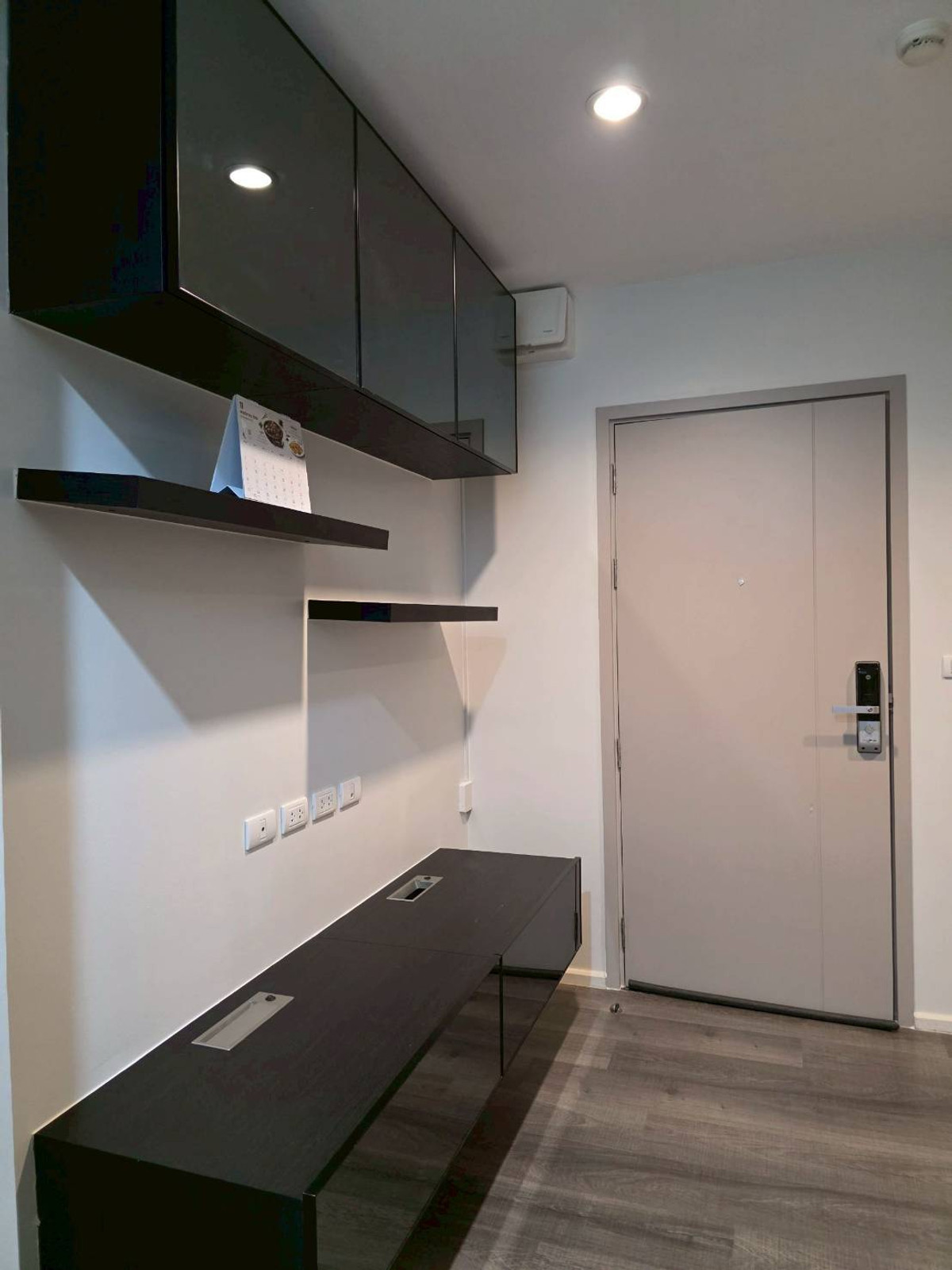 For SaleCondoBang Sue, Wong Sawang, Tao Pun : Golden opportunity for investors! Condo for sale: The Stage Taopoon Interchange (The Stage Taopoon Interchange). Buy immediately and receive income immediately. Neat condition, ready to move in!