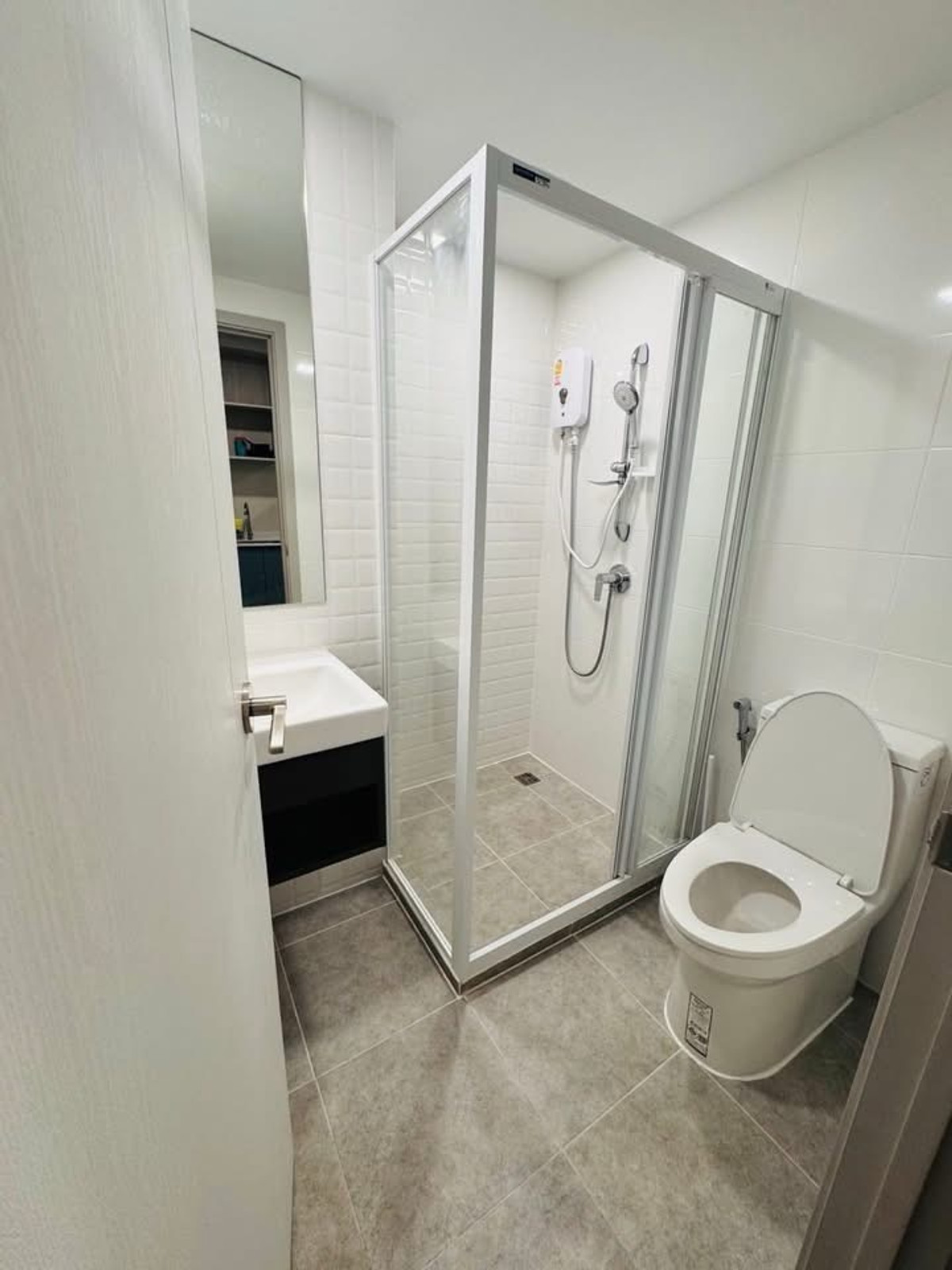 For RentCondoKasetsart, Ratchayothin : Rent 13,000 baht / month