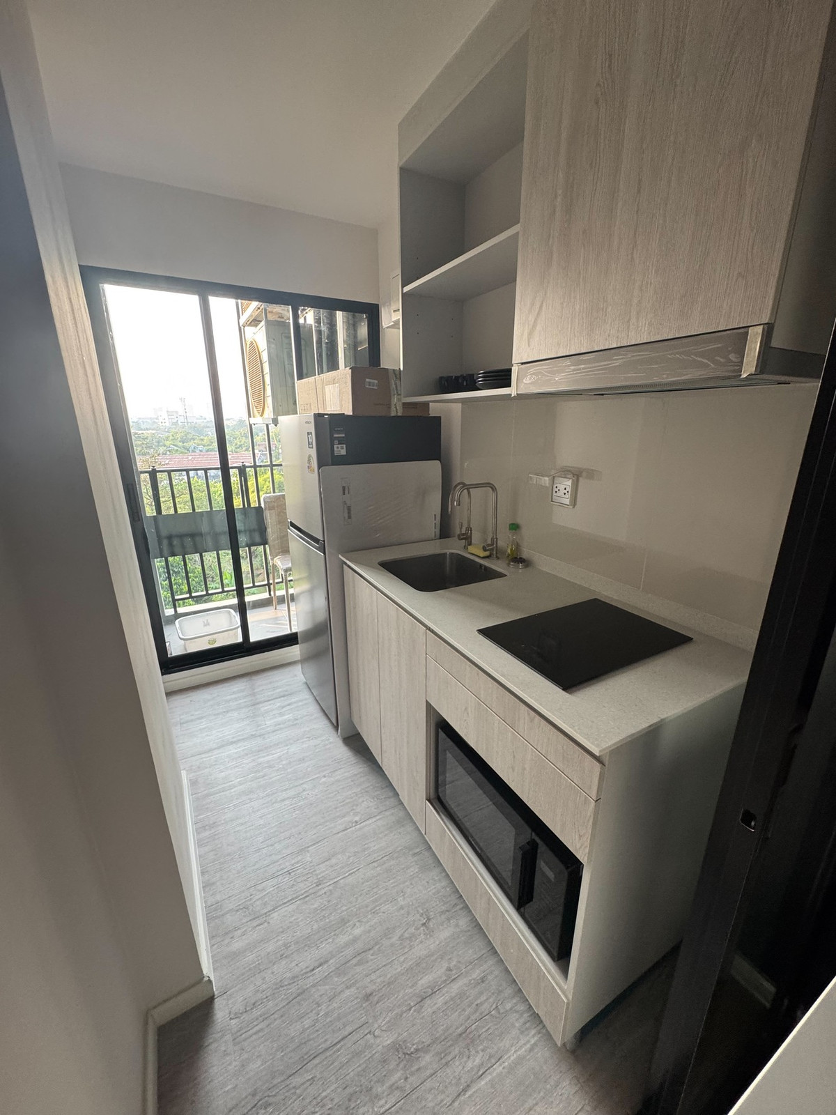 For RentCondoBangna, Bearing, Lasalle : Condo for Rent: Atmoz Tropicana Bangna
