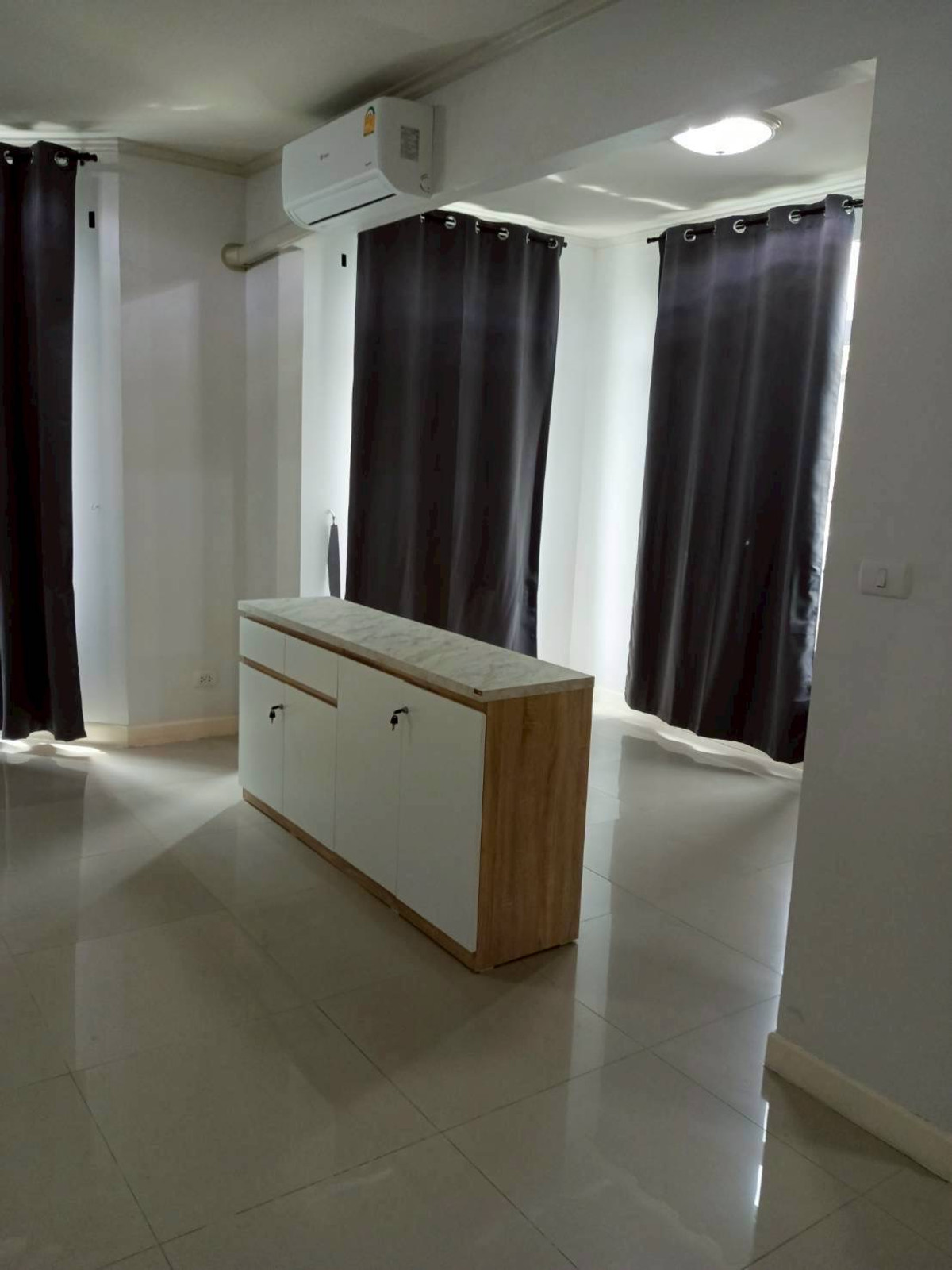 For RentHouseMin Buri, Romklao : Single house for rent Passorn Village 13 Soi Suwinthawong 86 (100 sq m.) decorated and ready to move in.