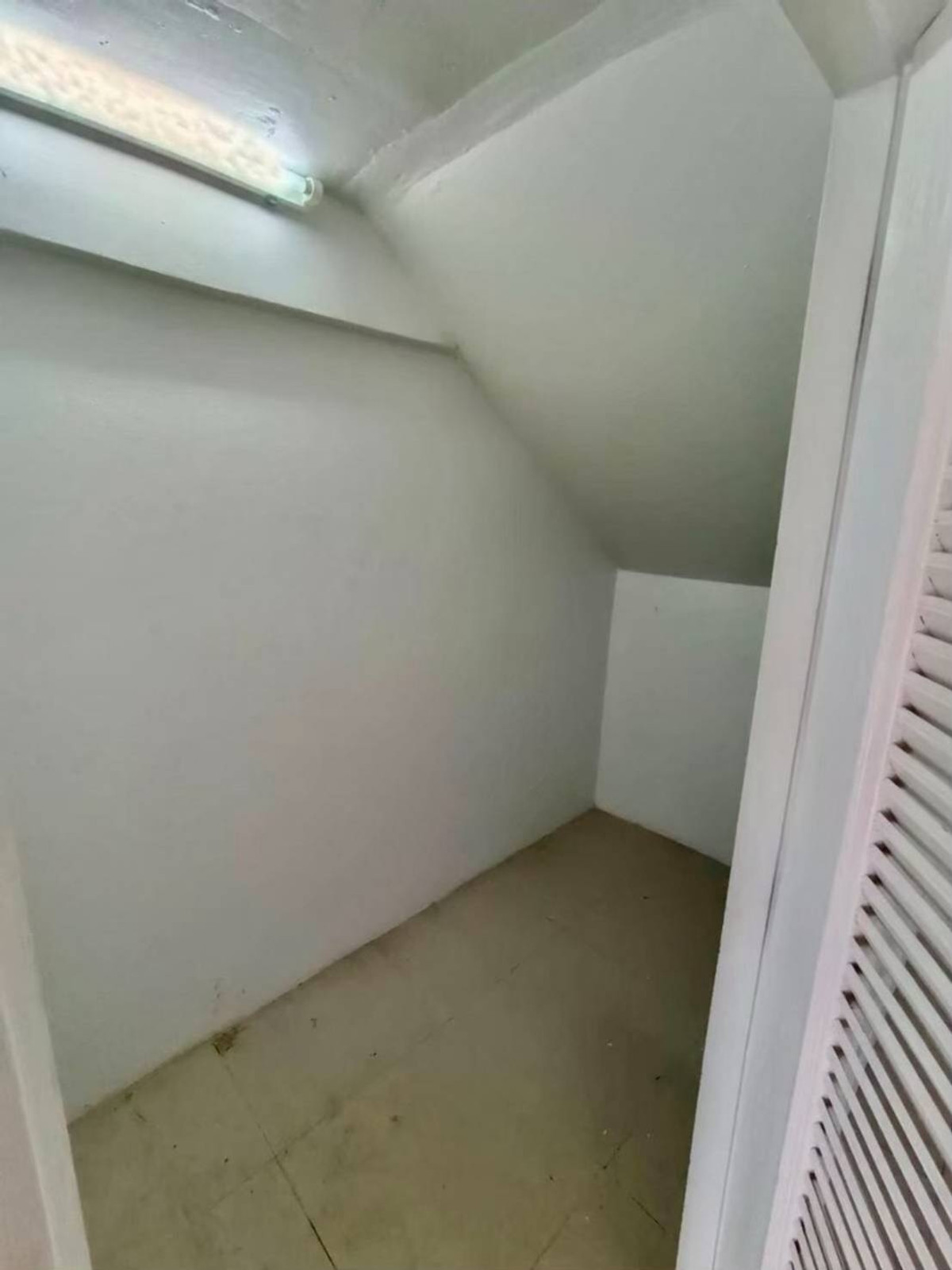 For RentShop HouseSamut Prakan,Samrong : Commercial building for rent Subrungruang City Bangpu Phase 2, near BTS Kheha Station, only 5 minutes.