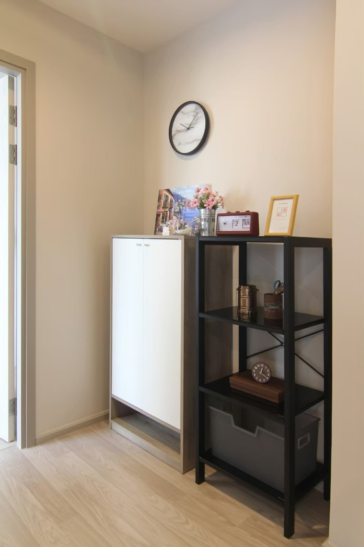 For RentCondoBangna, Bearing, Lasalle : Condo for Rent: Ideo Mobi Sukhumvit East Point Near BTS Bang Na (approx. 250 meters)