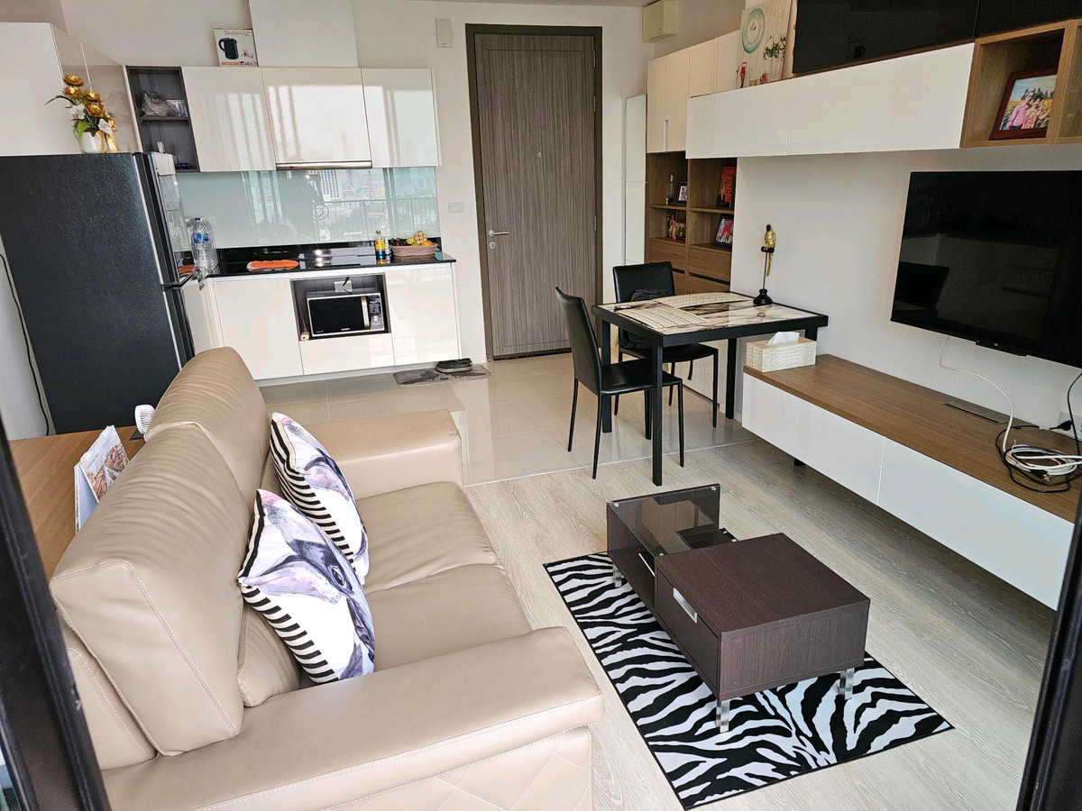 ขายคอนโดรัชดา ห้วยขวาง : ควินน์คอนโดรัชดา 17 เจ้าของขายเองเพิ่งรีโนเวทใหม่/ทิศเหนือไม่โดนแดด