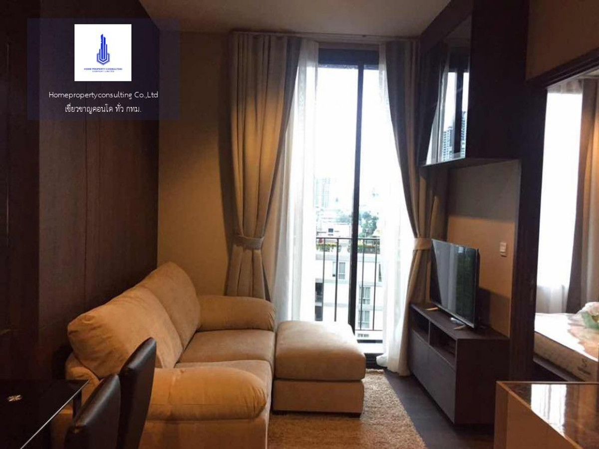 For RentCondoSukhumvit, Asoke, Thonglor : Condo for Rent: Edge Sukhumvit 23 Near BTS Asok (approx. 250 meters) and MRT Sukhumvit (approx. 200 meters)