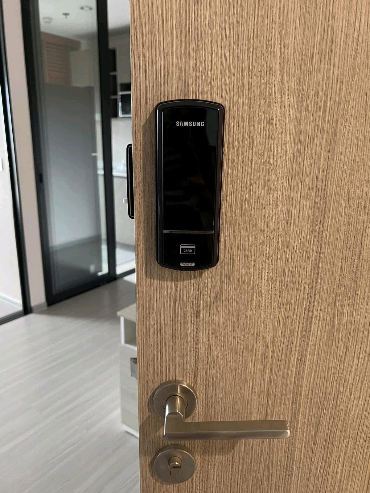 ให้เช่าคอนโดสมุทรปราการ สำโรง : 💫 คอนโดติด BTS ช้างเอราวัณ เดินทางสะดวกมาก เพียงก้าวออกจากโครงการก็ถึงรถไฟฟ้า เหมาะสำหรับคนทำงานในเมืองที่ต้องการความสะดวกสบายทุกวัน