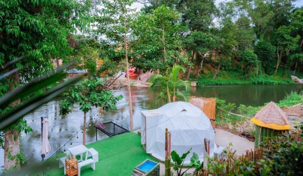 For SaleHotel&Apartment BusinessCha-am Phetchaburi : Riverside Resort Business for Sale in Phetchaburi Near Kaeng Krachan with Existing Customer Base and 50,000 Followers Ready to Operate
