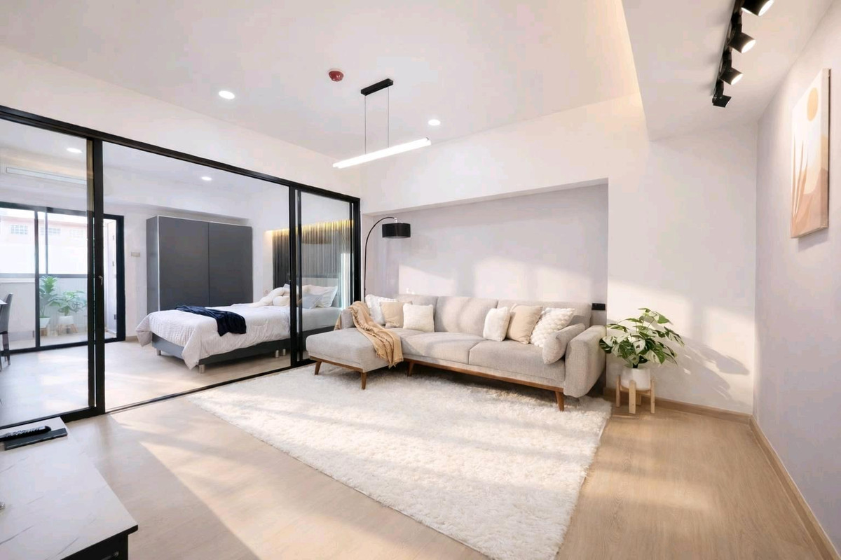 ขายคอนโดสาทร นราธิวาส : คอนโดห้องกว้าง ราคาดี ผ่อนเริ่มต้น 8,000 บาท/เดือน เดินทางสะดวก ใจกลางสาทร 