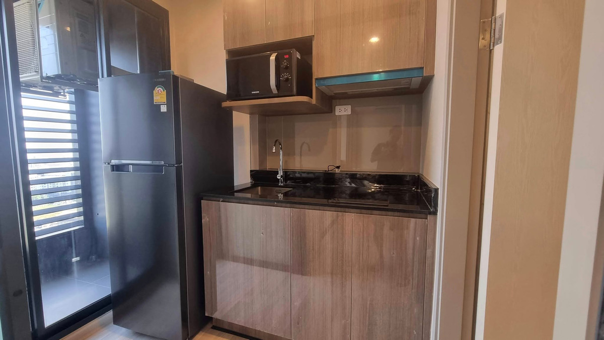 For RentCondoBangna, Bearing, Lasalle : Condo for Rent: Ideo Mobi Sukhumvit East Point Near BTS Bang Na (approx. 250 meters)