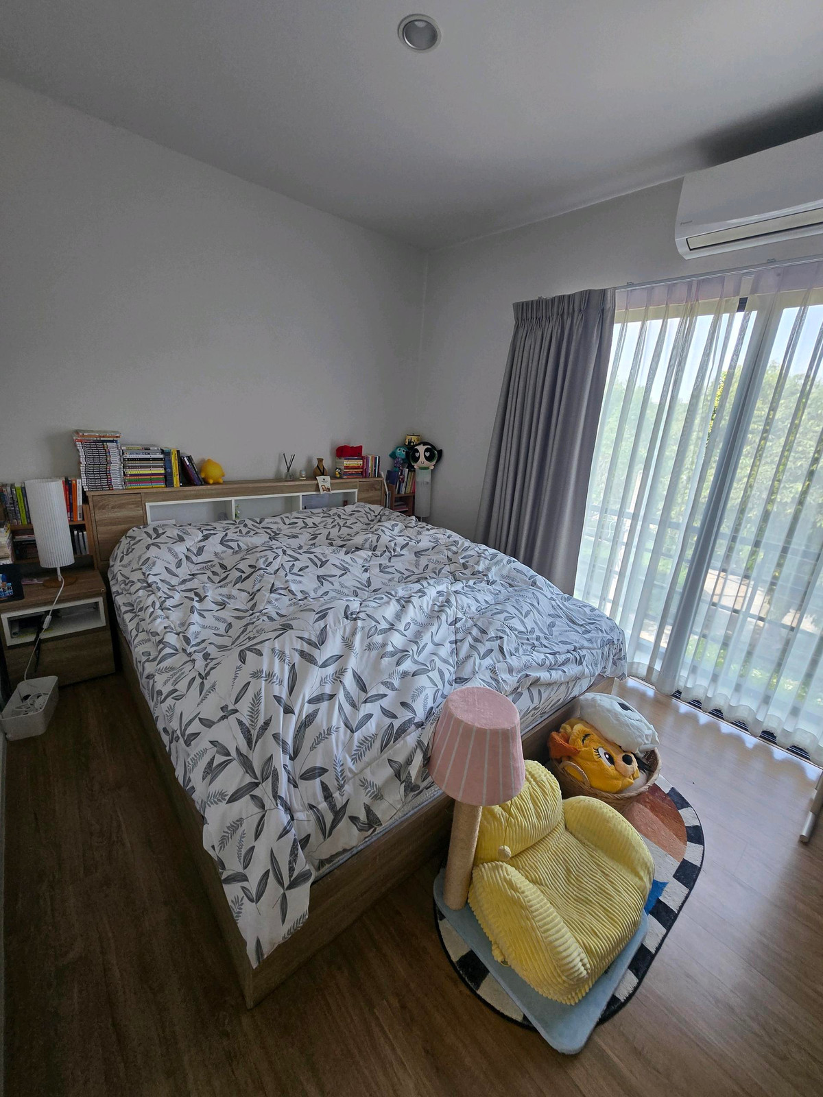 ขายทาวน์โฮมนวมินทร์ รามอินทรา : ขายทาวน์โฮม 3 ชั้น บ้านกลางเมือง รามอินทรา หลังมุม ติดสวนส่วนกลาง บรรยากาศดี

