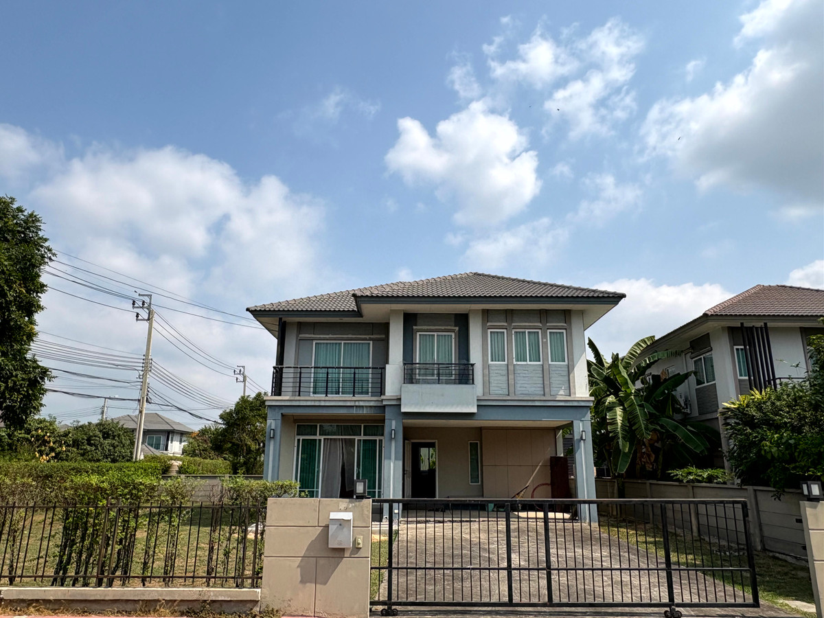 ขายบ้านมีนบุรี-ร่มเกล้า : บ้านเดี่ยวหลังมุม โครงการ เดอะแพลนท์ ฉลองกรุง เฟส 1 มาพร้อมพื้นที่ใช้สอยและที่ดินขนาดใหญ่