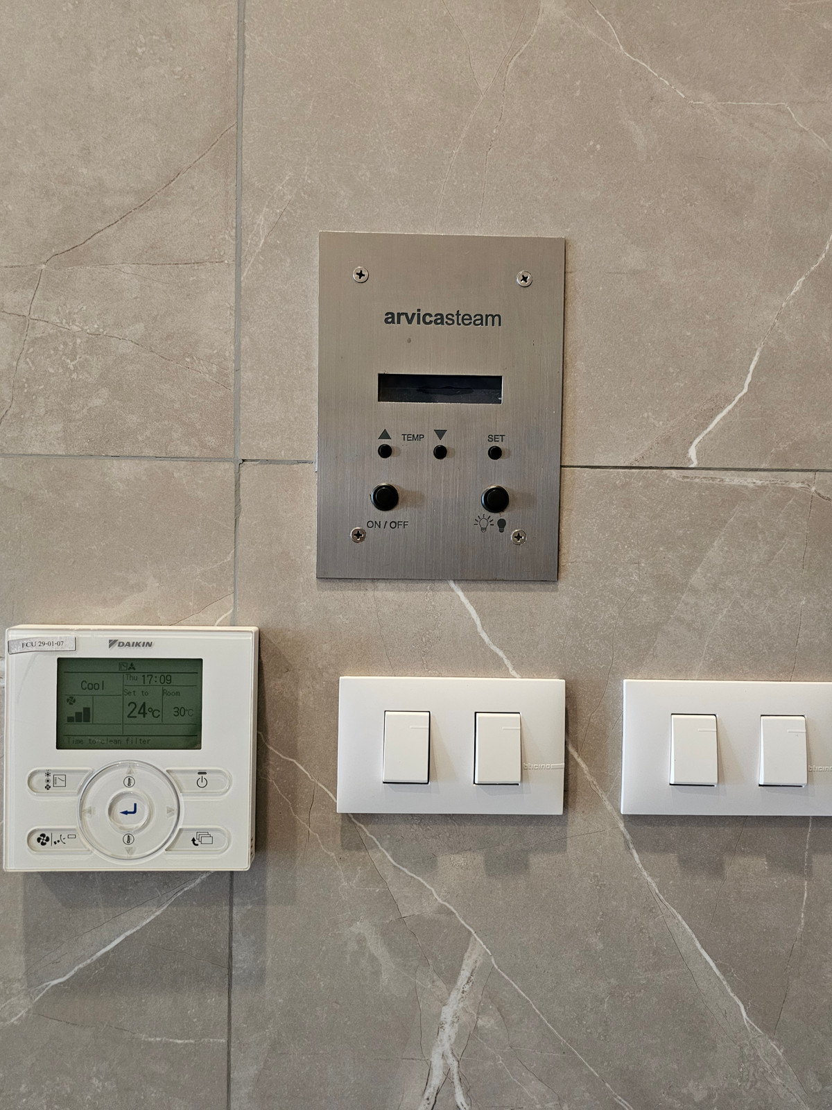 For RentCondoSathorn, Narathiwat : ดิ อิสระ สาทร  ให้เช่า 1+1 นอน 1 น้ำ พื้นที่ 37 ตรม  28,000 บาท สนใจโทร น้อง 096-2615656 พร้อมให้นัดหมายเข้าชมทุกวัน  The Issara Sathorn for RENT 1bed Plus 1 bath 37 Sq,m price 28,000 Baht   call Nong 096-2615656 Ready to touring everyday   ห้องกว้าง 37 ต