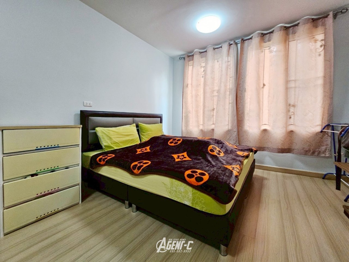 For SaleTownhomeKaset Nawamin,Ladplakao : Urgent sale price reduction!! Areeya Daily Kaset-Nawamin, 3-story townhome, area 16.9 sq m., functions: 3 bedrooms, 4 bathrooms, 2 parking spaces, beautiful house, ready to move in. Good location, convenient travel Near Central Ramintra and agricultural u