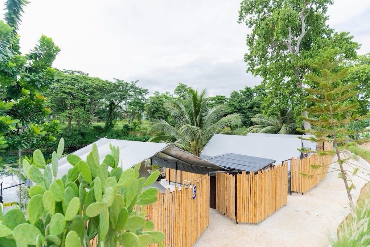 For SaleHotel&Apartment BusinessCha-am Phetchaburi : Riverside Resort Business for Sale in Phetchaburi Near Kaeng Krachan with Existing Customer Base and 50,000 Followers Ready to Operate