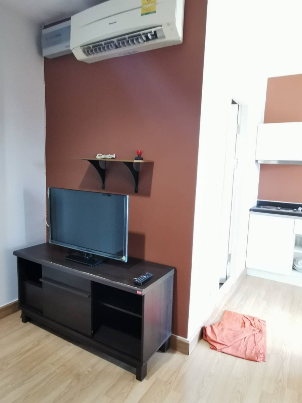 ให้เช่าคอนโดคลองเตย กล้วยน้ำไท : Condo for Rent: Aspire Rama 4 Near BTS Ekkamai (approx. 600 meters)