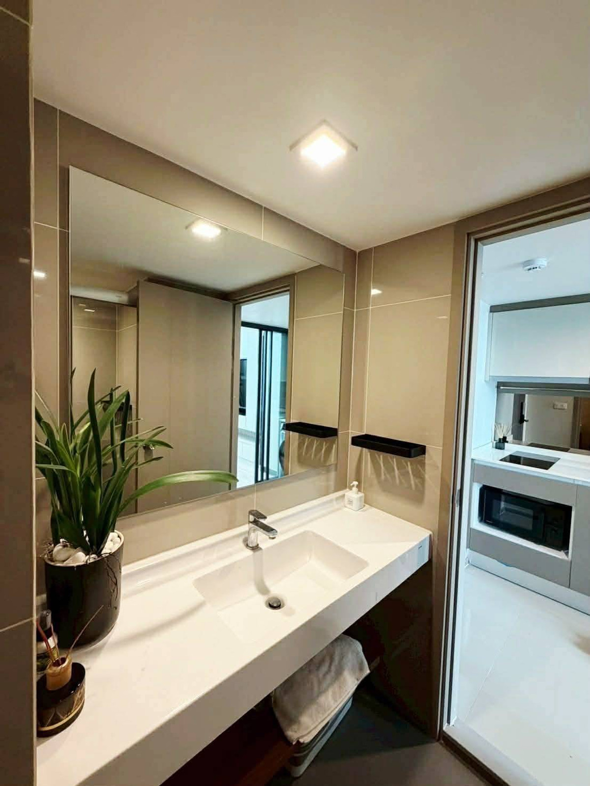 ให้เช่าคอนโดพระราม 9 เพชรบุรีตัดใหม่ RCA : 💥CP-10386💥ว่าง ให้ เช่า ไอดีโอ พระราม 9 - อโศก👉แอดไลน์ @rentbkk 