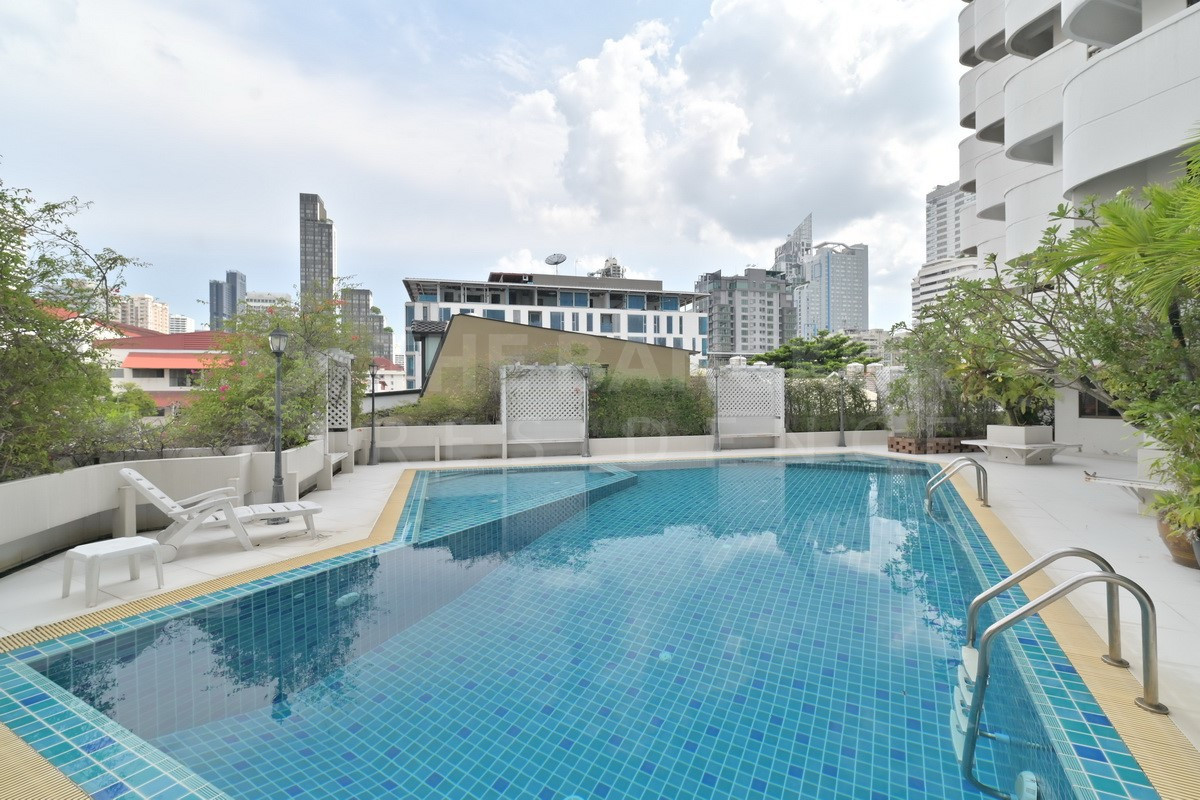 ให้เช่าคอนโดสุขุมวิท อโศก ทองหล่อ : Ruamjai heights 💎 Super Spacious Luxury ✨ Prestigious Living in Asoke, Near MRT Phetchaburi