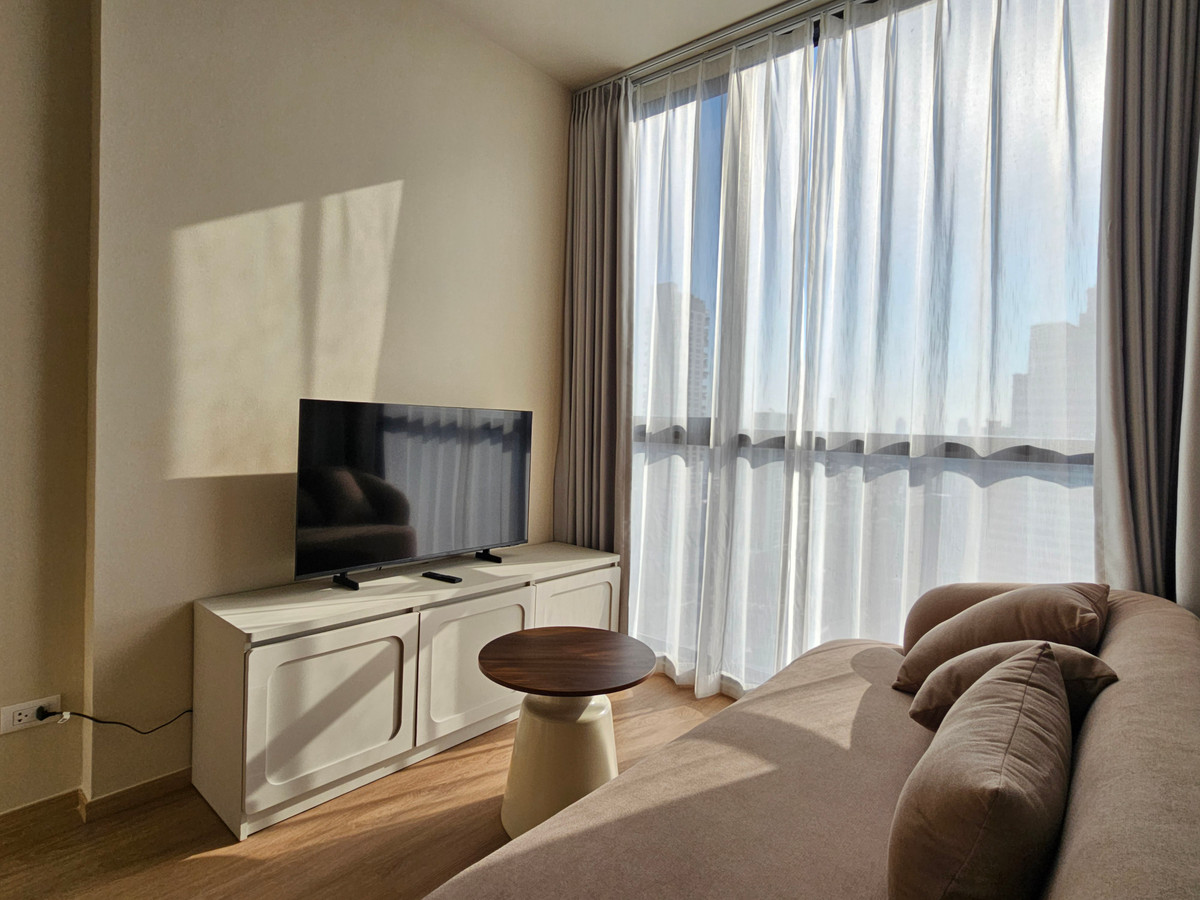 For RentCondoSathorn, Narathiwat : ดิ อิสระ สาทร  ให้เช่า 1 นอน 1 น้ำ พื้นที่ 33 ตรม  25,000 บาท สนใจโทร น้อง 096-2615656 พร้อมให้นัดหมายเข้าชมทุกวัน  The Issara Sathorn for RENT 1bed 1 bath 33 Sq,m price 25,000 Baht   call Nong 096-2615656 Ready to touring everyday   ห้องกว้าง 33 ตรม. พร้