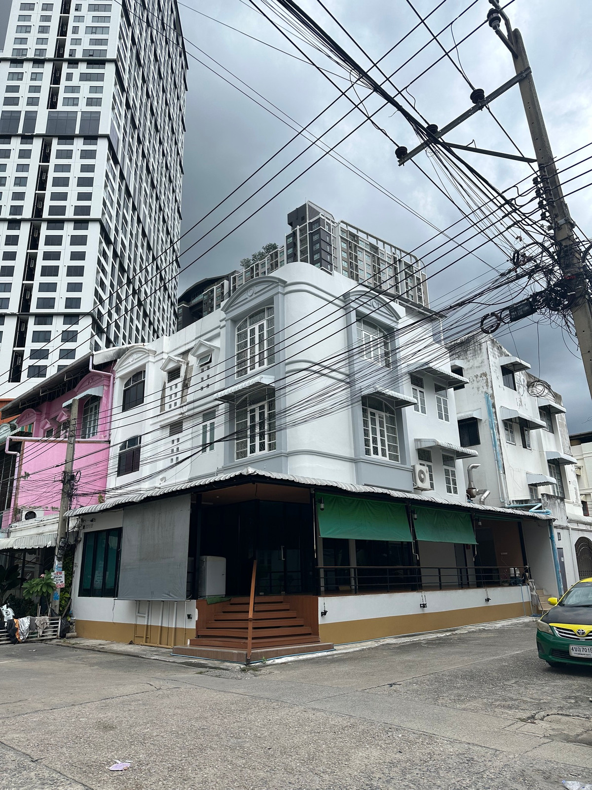 ขายทาวน์โฮมพระราม 9 เพชรบุรีตัดใหม่ RCA : ขายทาวน์โฮม พระราม9 ซอย11 ห้วยขวาง