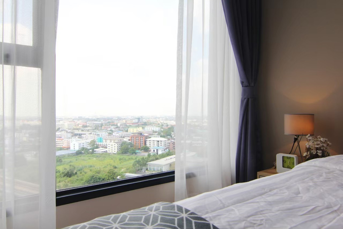 For RentCondoBangna, Bearing, Lasalle : Condo for Rent: Ideo Mobi Sukhumvit East Point Near BTS Bang Na (approx. 250 meters)