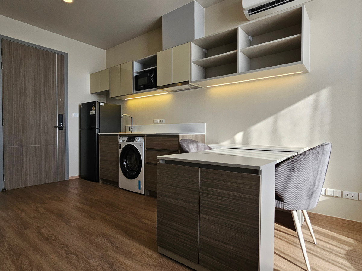 For RentCondoSathorn, Narathiwat : ดิ อิสระ สาทร  ให้เช่า 1 นอน 1 น้ำ พื้นที่ 33 ตรม  25,000 บาท สนใจโทร น้อง 096-2615656 พร้อมให้นัดหมายเข้าชมทุกวัน  The Issara Sathorn for RENT 1bed 1 bath 33 Sq,m price 25,000 Baht   call Nong 096-2615656 Ready to touring everyday   ห้องกว้าง 33 ตรม. พร้