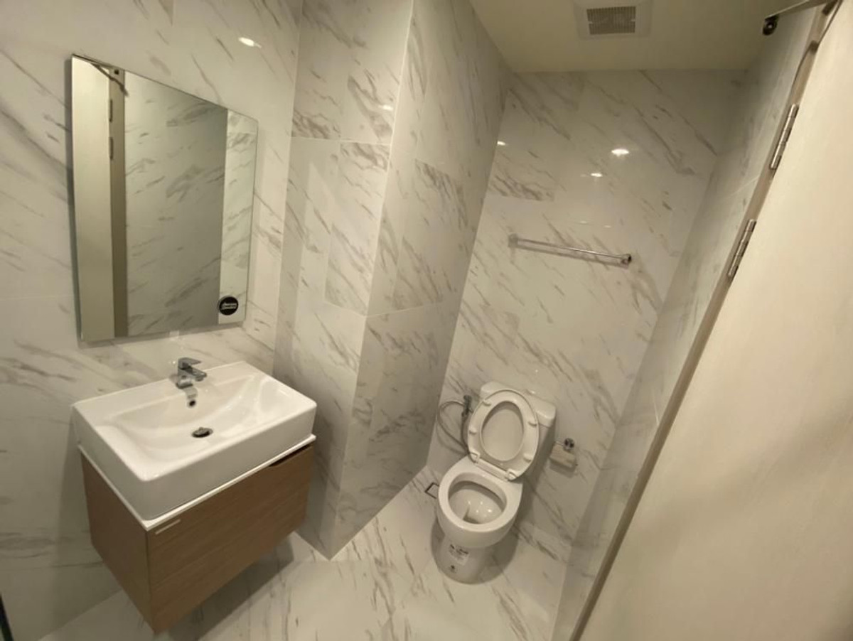 For RentCondoBangna, Bearing, Lasalle : Condo for Rent: Ideo Mobi Sukhumvit East Point Near BTS Bang Na (approx. 250 meters)