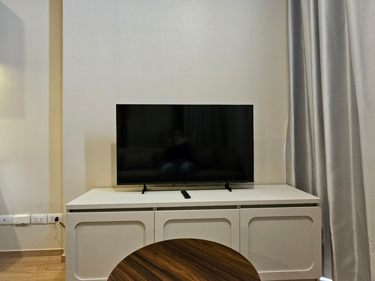 For RentCondoSathorn, Narathiwat : ดิ อิสระ สาทร  ให้เช่า 1 นอน 1 น้ำ พื้นที่ 33 ตรม  25,000 บาท สนใจโทร น้อง 096-2615656 พร้อมให้นัดหมายเข้าชมทุกวัน  The Issara Sathorn for RENT 1bed 1 bath 33 Sq,m price 25,000 Baht   call Nong 096-2615656 Ready to touring everyday   ห้องกว้าง 33 ตรม. พร้