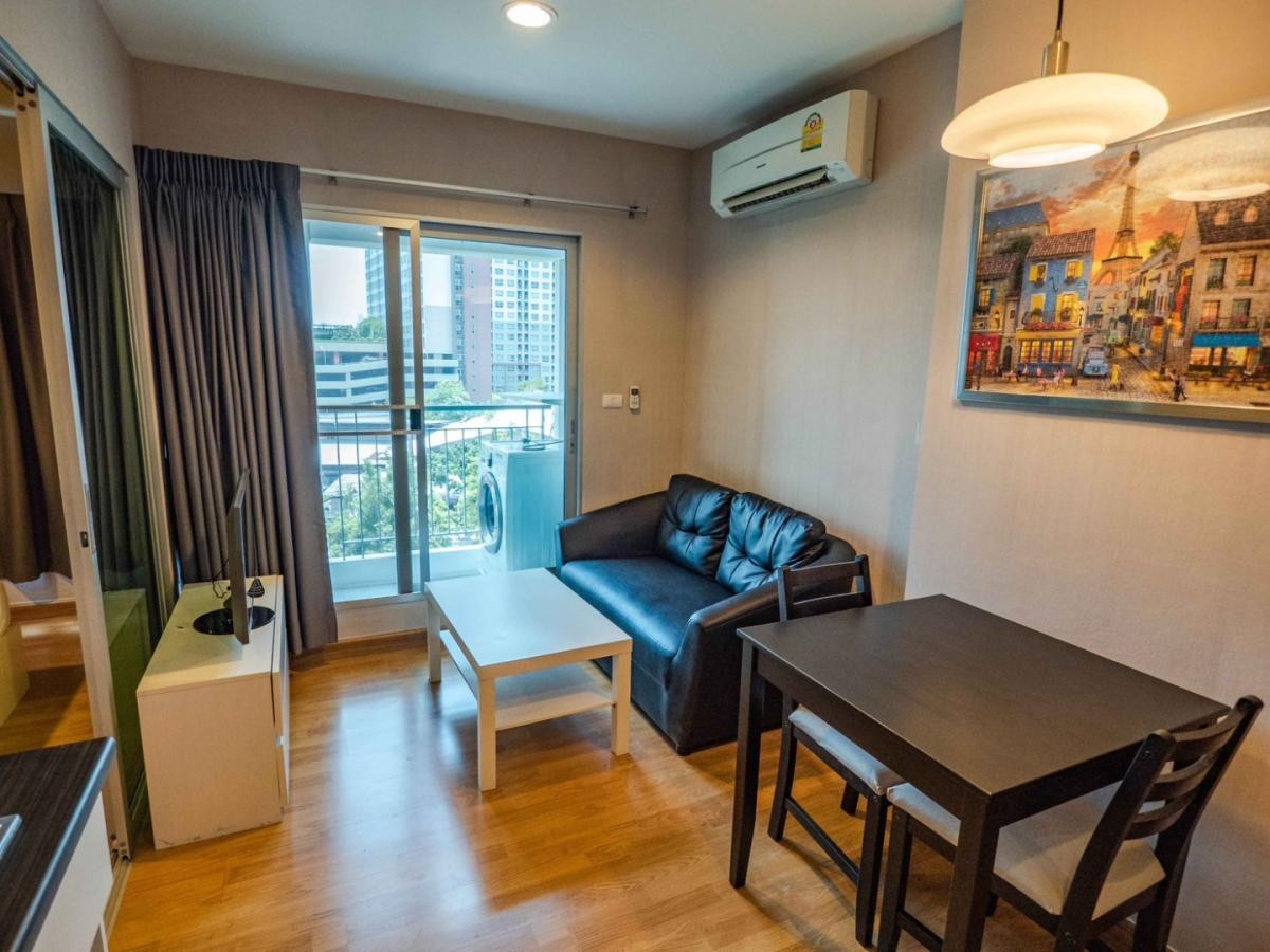 For RentCondoKhlongtoei, Kluaynamthai : Condo for Rent: Aspire Rama 4 Near BTS Ekkamai (approx. 600 meters)