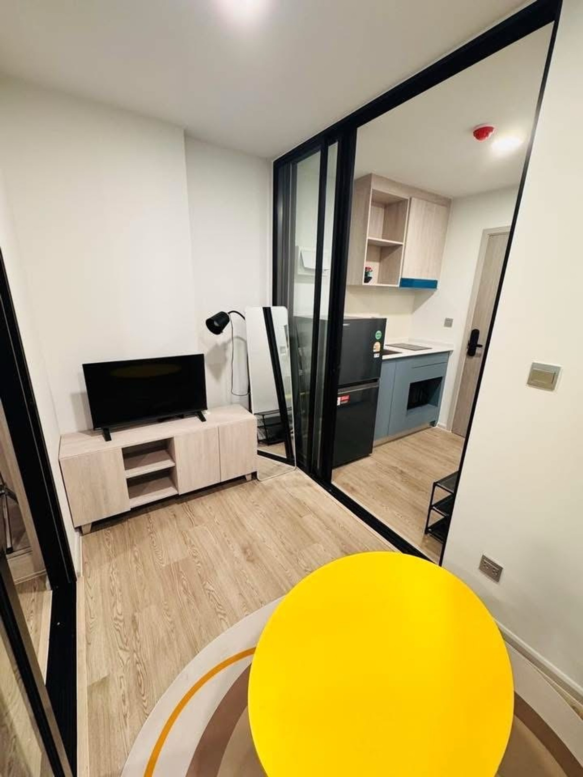 For RentCondoKasetsart, Ratchayothin : Rent 13,000 baht / month