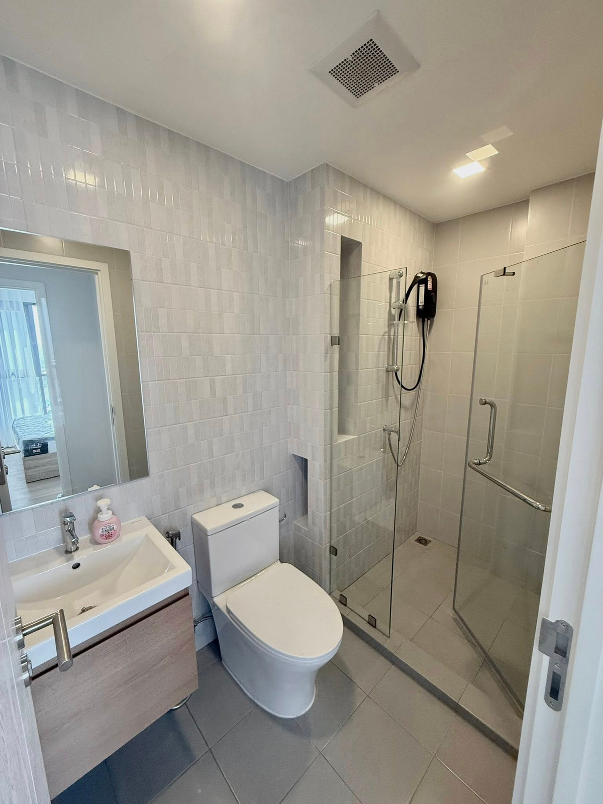 For RentCondoPinklao, Charansanitwong : ⭐️ Chapter One Spark Charan⭐️1 bedroom, 34.5 sq m, Chao Phraya River view room. There is furniture ready.