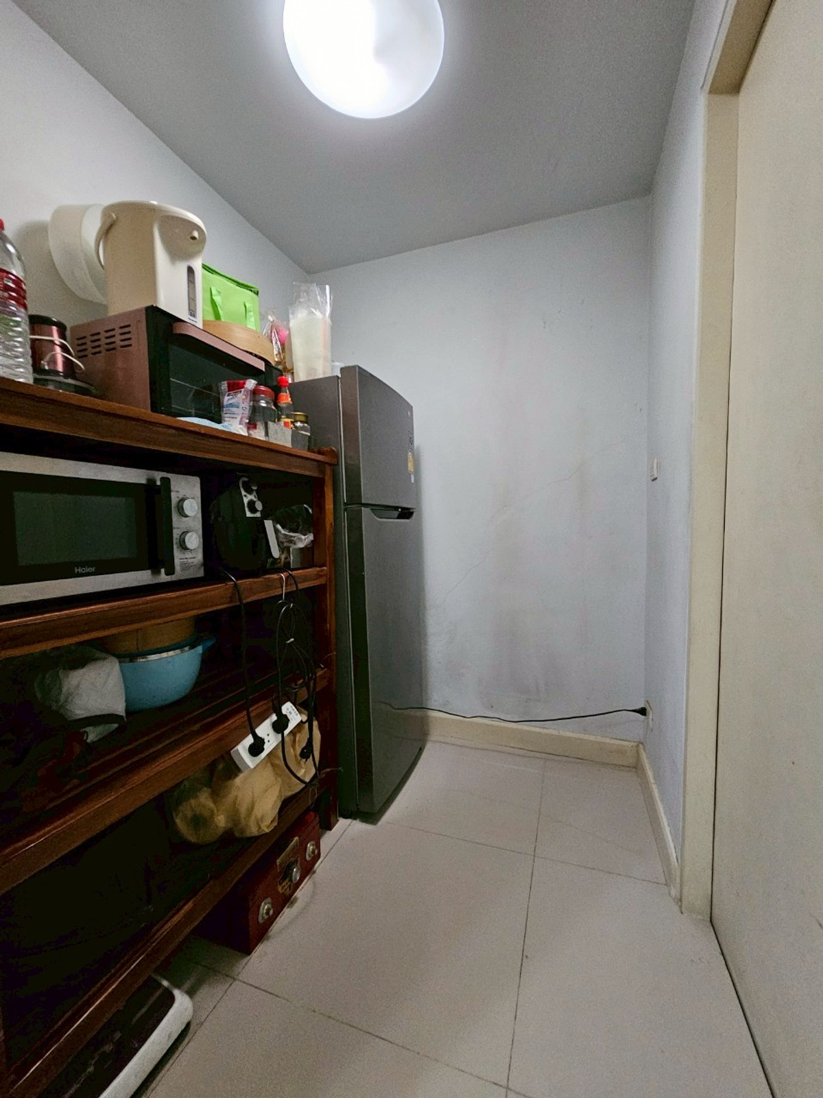 For SaleTownhomeKaset Nawamin,Ladplakao : Urgent sale price reduction!! Areeya Daily Kaset-Nawamin, 3-story townhome, area 16.9 sq m., functions: 3 bedrooms, 4 bathrooms, 2 parking spaces, beautiful house, ready to move in. Good location, convenient travel Near Central Ramintra and agricultural u