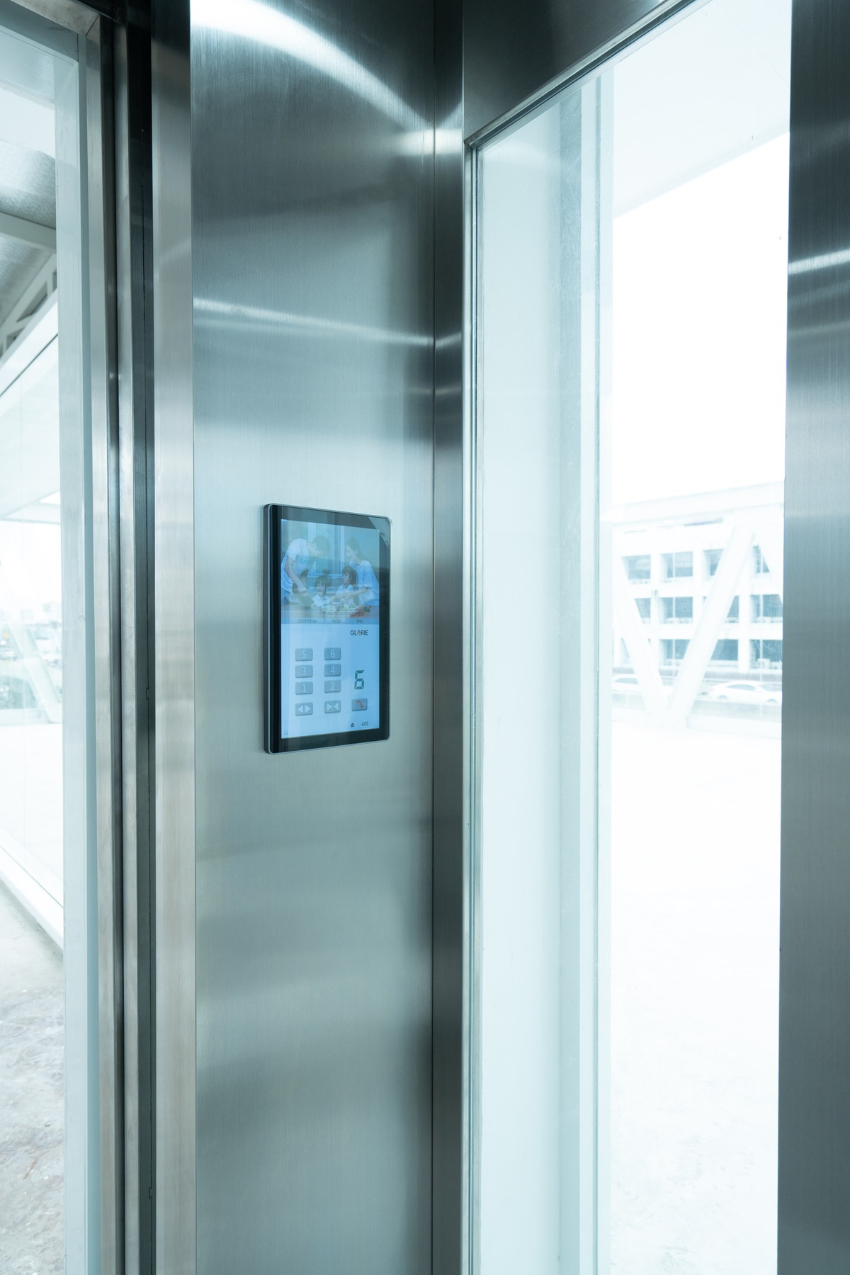 Home OfficeRama9, Petchburi, RCA : WS6779 For Rent/Sale: 6-story office building (including rooftop) in prime Rama 9 location, central business district, near MRT. Rent only 630,000 THB/month.