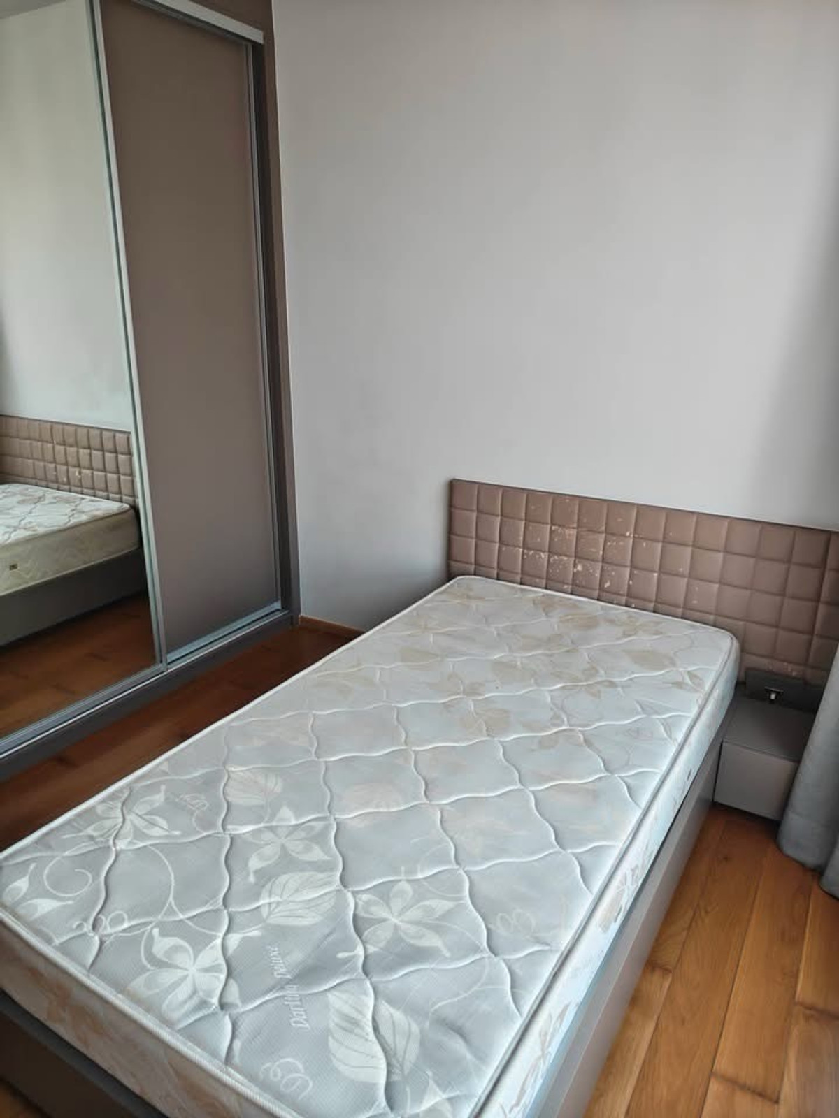 ให้เช่าคอนโดวงเวียนใหญ่ เจริญนคร : 🏢 For Rent | Hive Taksin 
(A6902049) 
คอนโดติด BTS วงเวียนใหญ่ เพียง 110 ม. 🚆✨

💰 ค่าเช่า 25,000 บาท / เดือน